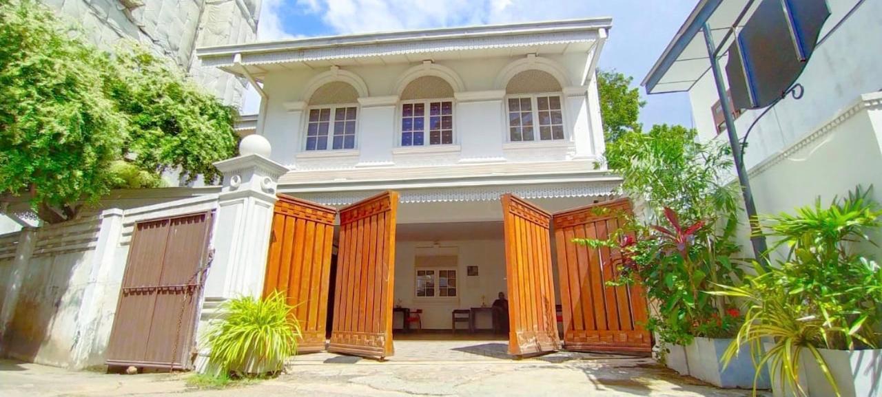 Tarshish Villa - Коломбо Экстерьер фото